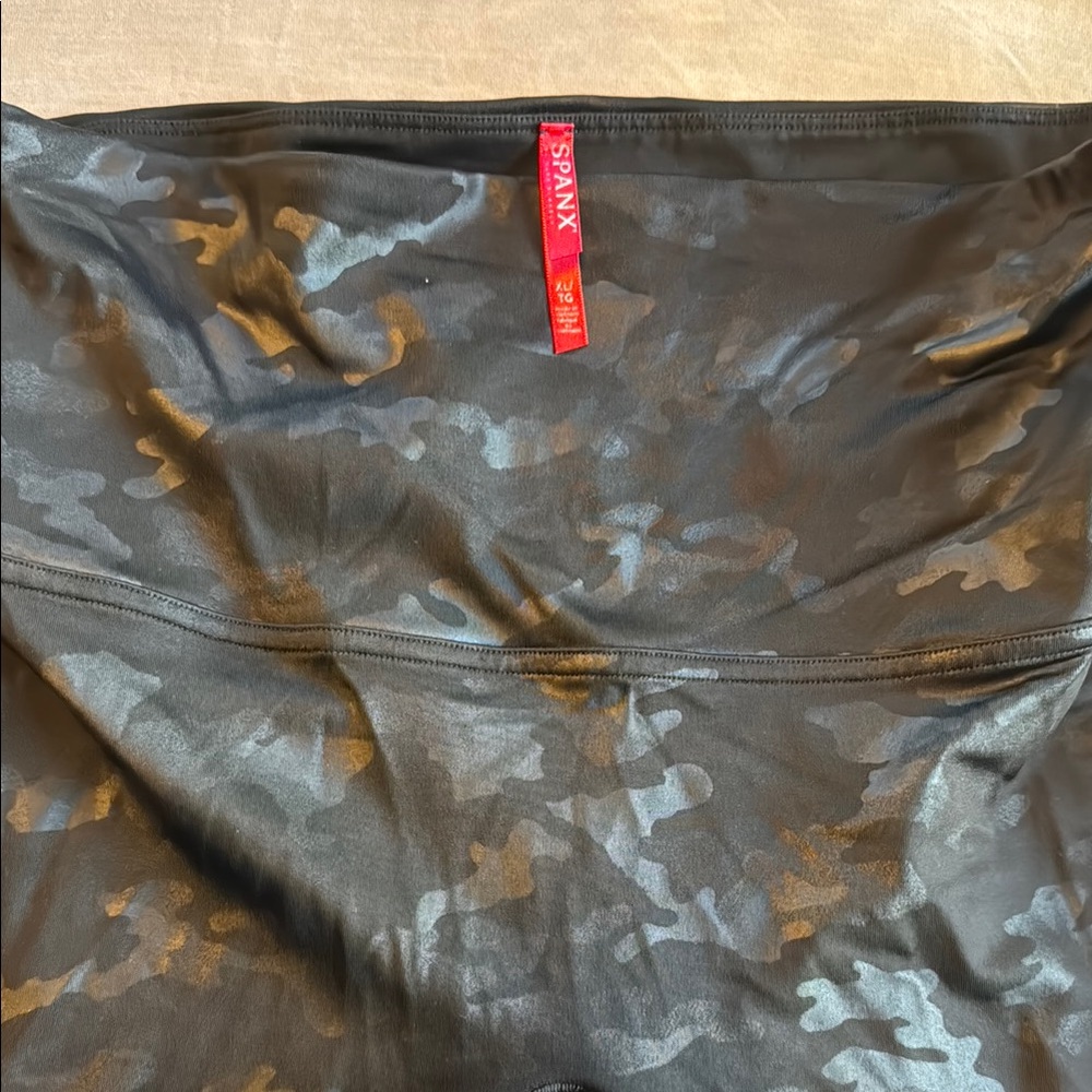 Camo High-Waisted Leggings